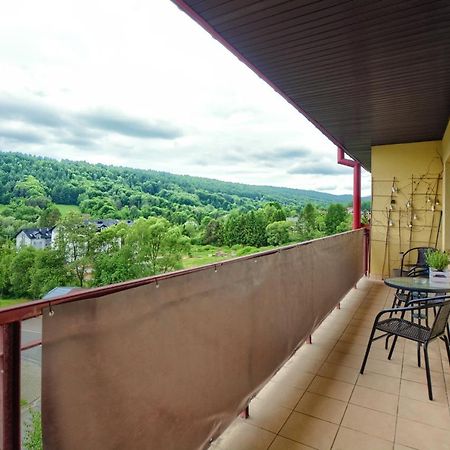Apartamenty Bieszczadzki Aniol Ustrzyki Dolne Bagian luar foto